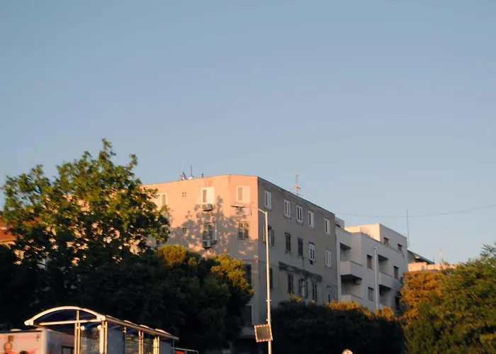 O-k- By Interhome *